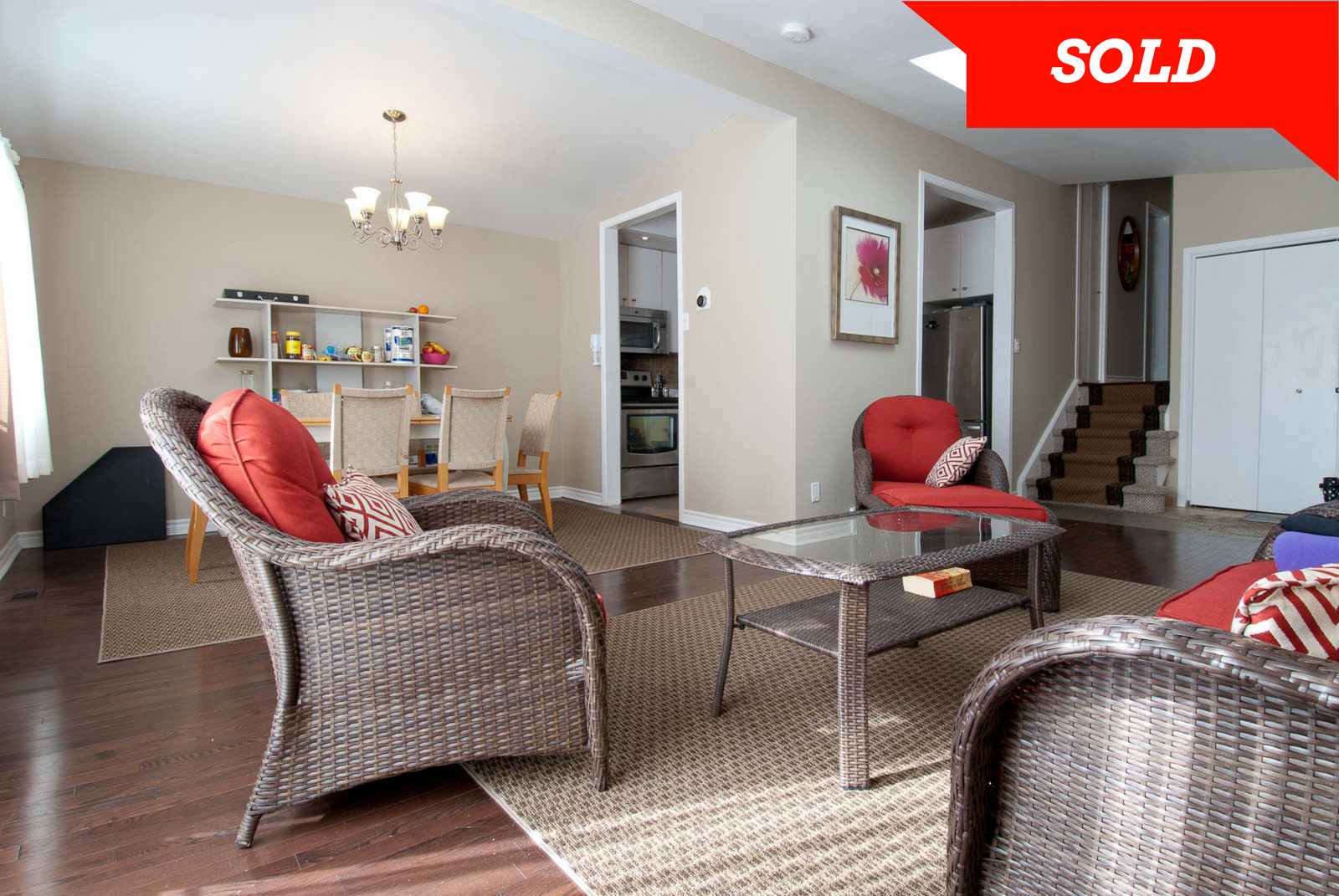 1957 Featherston Drive OttawaAgent.ca