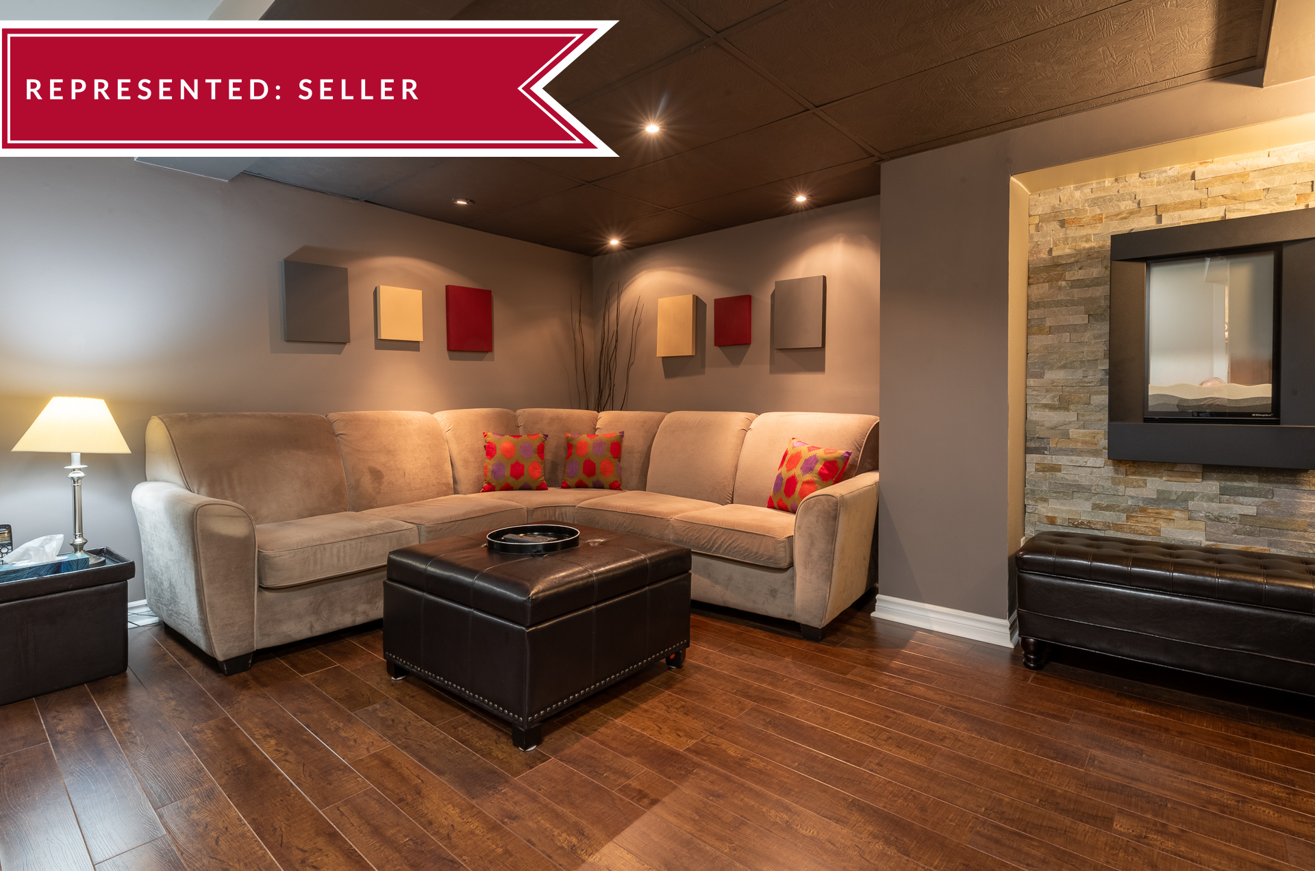 Riverview Park End Unit For Sale